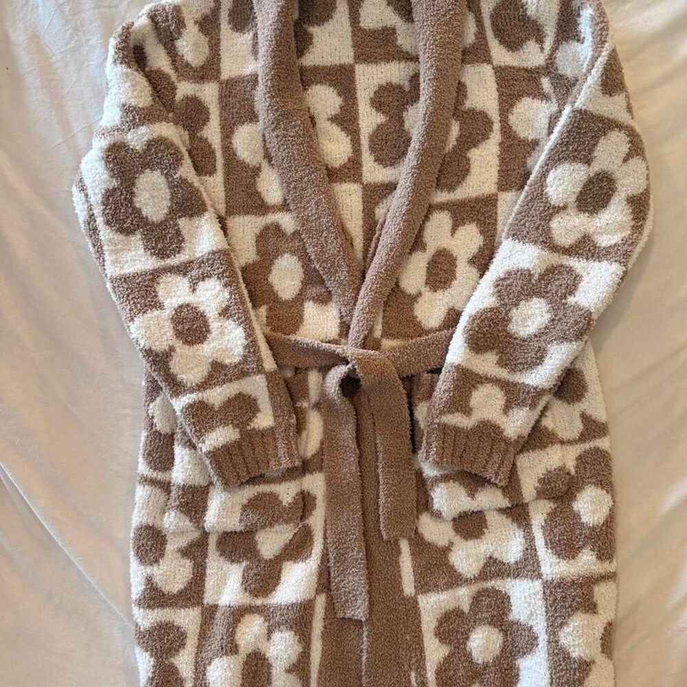 Pink Lily Women’s It Was All A Dream Neutral Checkered Floral Robe Size L/XL